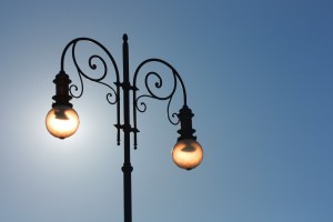 light-sky-lamppost-silhouette-wallpaper